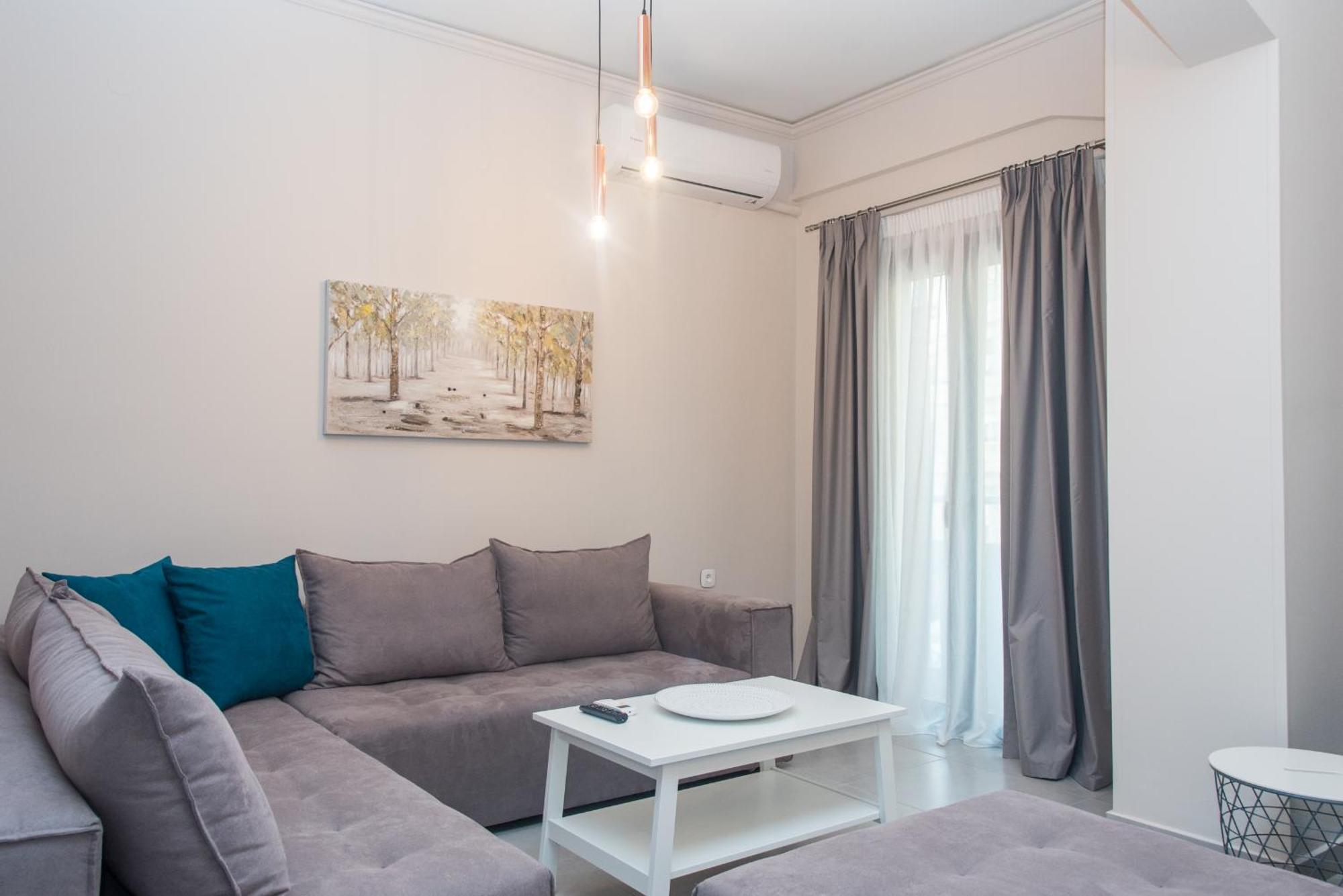Comfy & Modern Apartment In The Heart Of Heraklion Екстериор снимка
